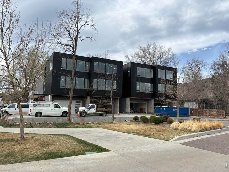 Condo located in Boulder, CO showcasing its design and architecture (Image 3).