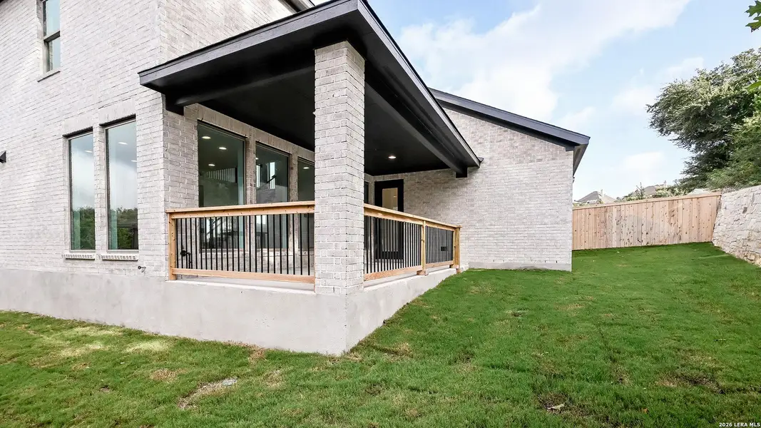 Exterior details and patio area of a home in Hidden Canyon, San Antonio (Image 3).