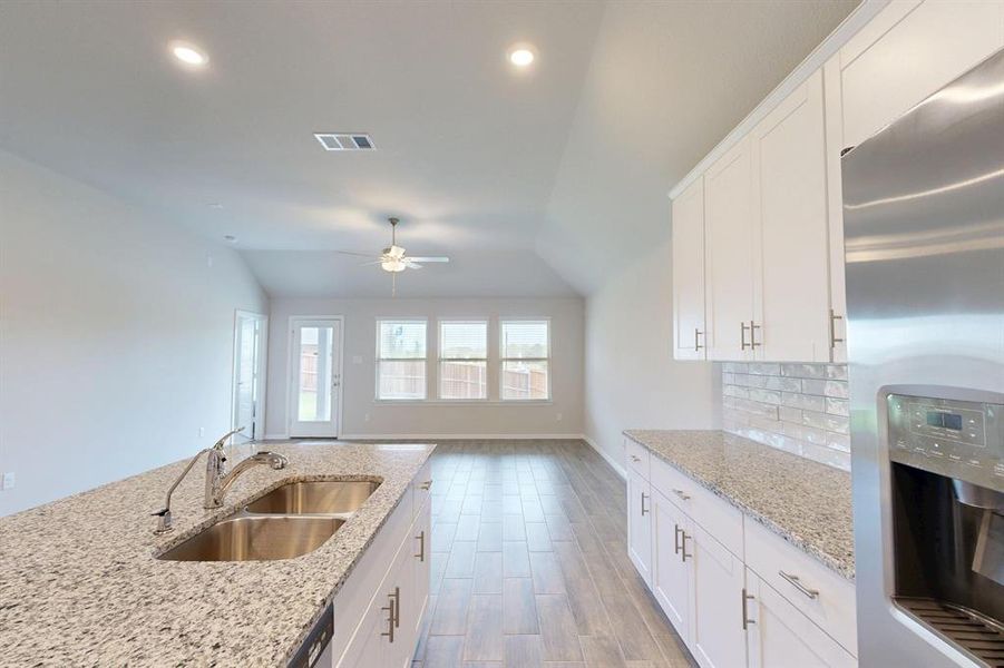 Furnished interior view inside a new home in Forest Park, Princeton (Image 11).