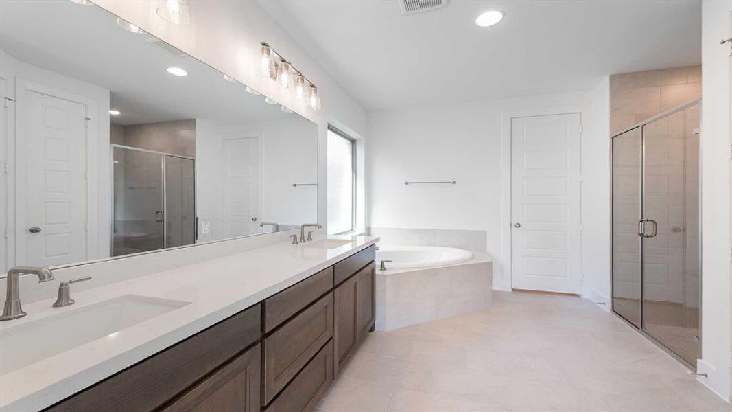 Furnished interior view inside a new home in Trinity Falls 60', McKinney (Image 8). Furnished interior view inside a new home in Trinity Falls 60', McKinney (Image 8).