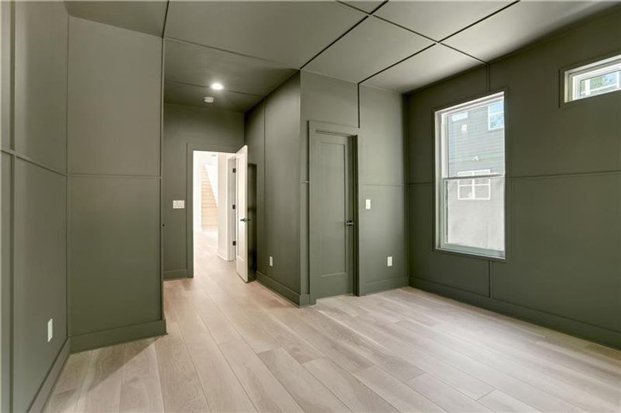Spacious, unfurnished interior of a new home in , Scottdale (Image 25).