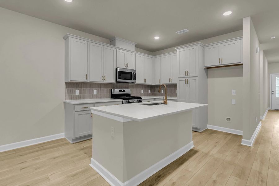 Similar Palmetto floorplan for inspiration - finishes and features vary Similar Palmetto floorplan for inspiration - finishes and features vary