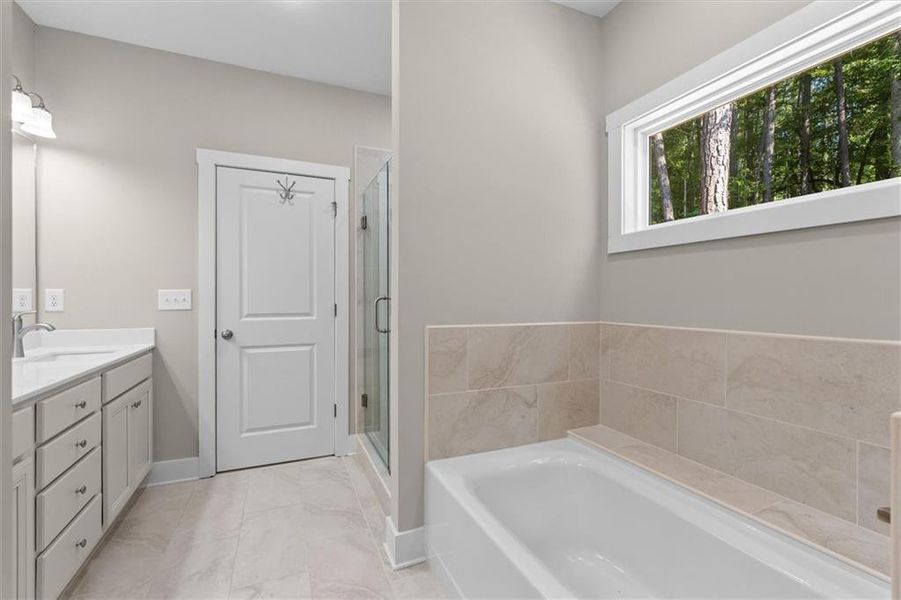 Furnished interior view inside a new home in , Villa Rica (Image 11).