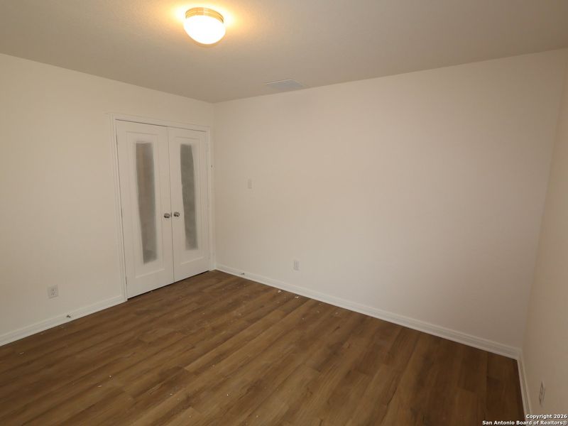 Spacious, unfurnished interior of a new home in Agave, San Antonio (Image 28).