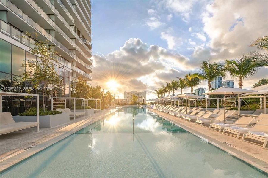 Condo located in Miami, FL showcasing its design and architecture (Image 1). Condo located in Miami, FL showcasing its design and architecture (Image 1).