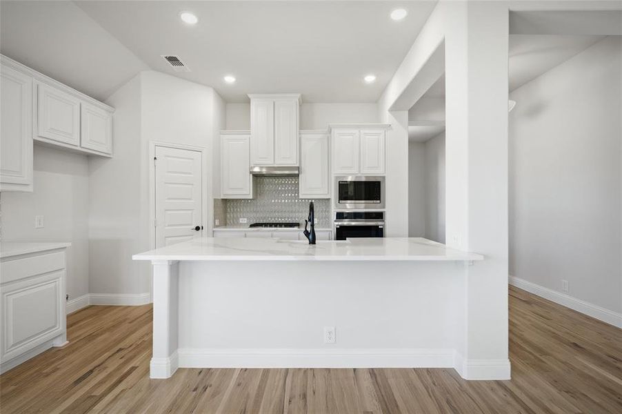 Furnished interior view inside a new home in Meadow Vista, Anna (Image 12).