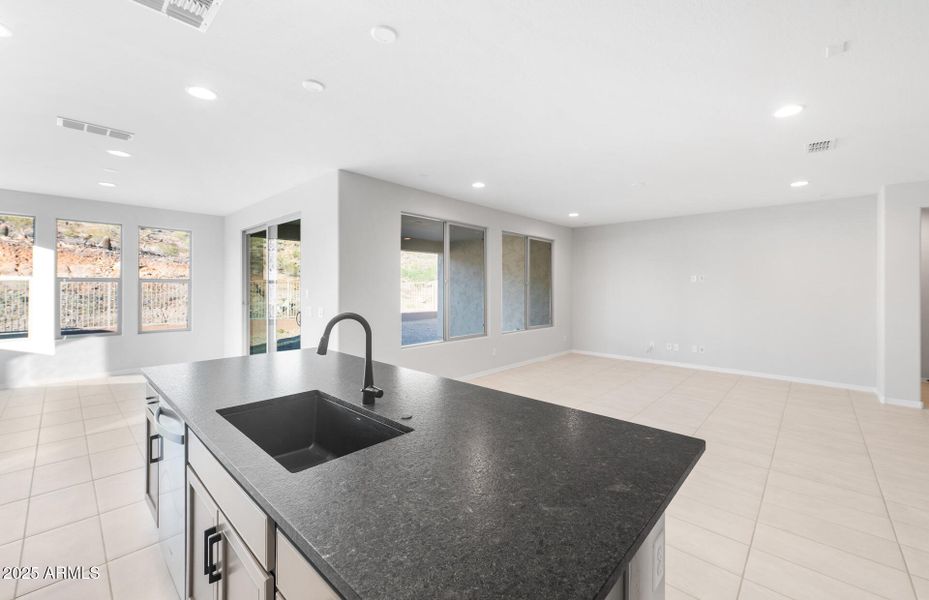 Kitchen/Cafe/Gathering Room