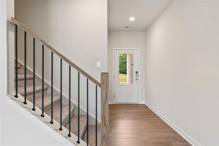 Spacious, unfurnished interior of a new home in Magnolia Square, Austell (Image 12).