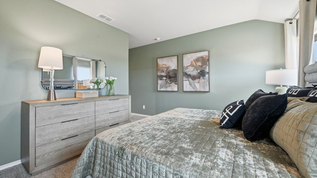 Representative furnished interior of a home built from the Bellvue by D.R. Horton in Dry Creek, Bridgeport (Image 25).