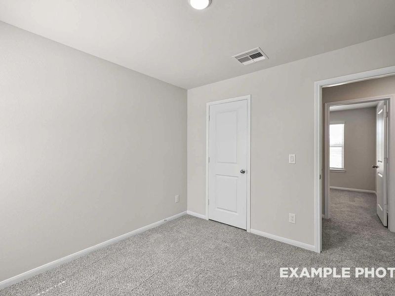 Spacious, unfurnished interior of a new home in Caney Creek Place, Conroe (Image 27).