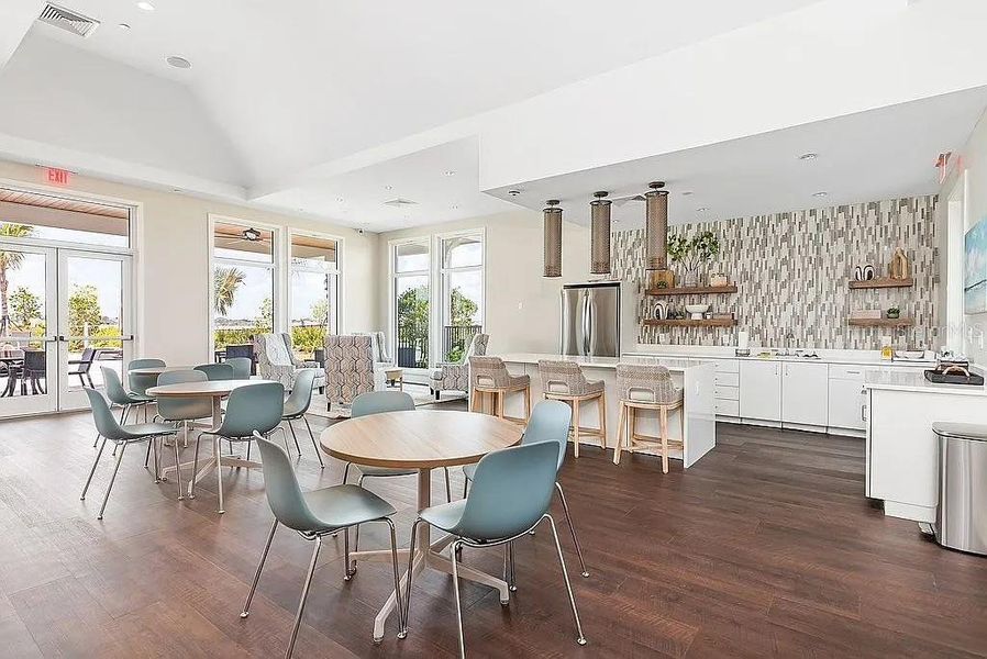 Community amenities in , Port Charlotte (Image 14). Community amenities in , Port Charlotte (Image 14).