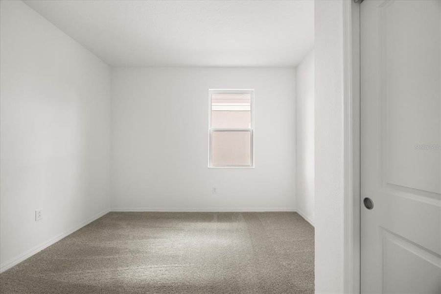 Spacious, unfurnished interior of a new home in Hickory Ranch, Auburndale (Image 16).