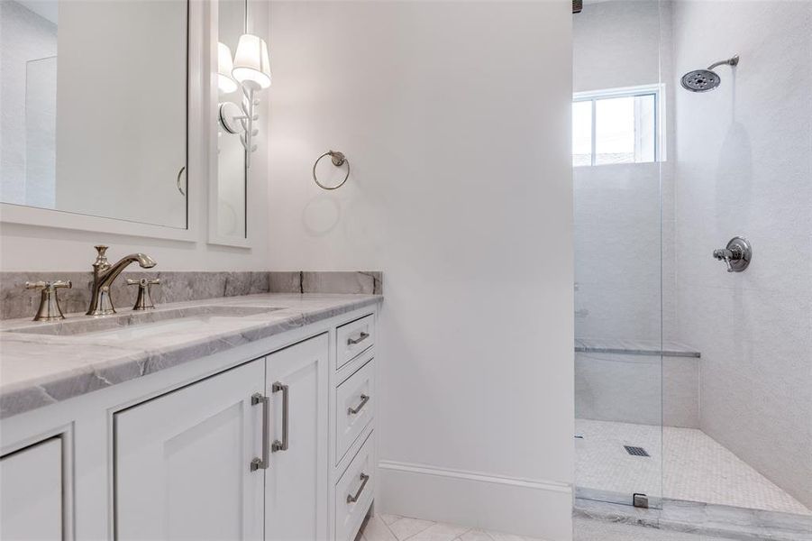 Furnished interior view inside a new home in , Dallas (Image 5). Furnished interior view inside a new home in , Dallas (Image 5).