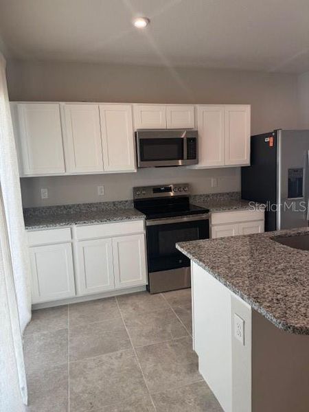 Furnished interior view inside a new home in , Lady Lake (Image 5).