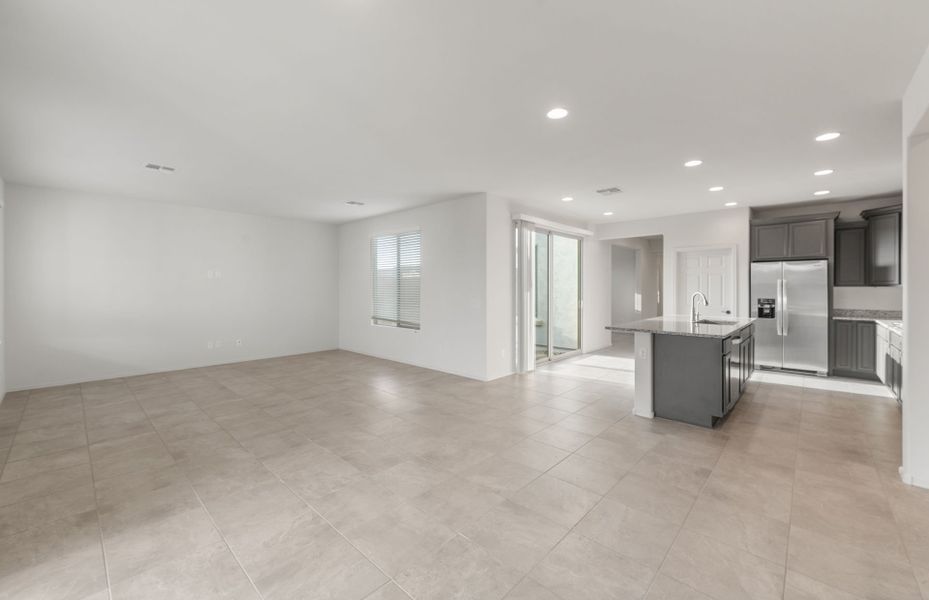 Spacious, unfurnished interior of a new home in Sun City Anthem at Merrill Ranch, Florence (Image 22). Spacious, unfurnished interior of a new home in Sun City Anthem at Merrill Ranch, Florence (Image 22).