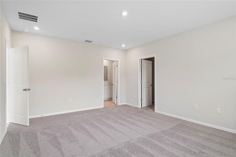 Spacious, unfurnished interior of a new home in Indian Lake Estates, Indian Lake Estates (Image 33).