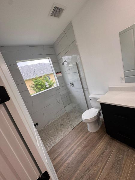 MASTER BATHROOM 2 MASTER BATHROOM 2