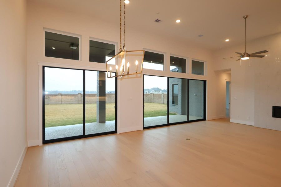 Spacious, unfurnished interior of a new home in Briarley, Montgomery (Image 16).