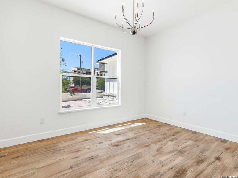 Spacious, unfurnished interior of a new home in , Terrell Hills (Image 37).