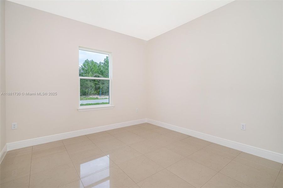 Spacious, unfurnished interior of a new home in , Kissimmee (Image 21).