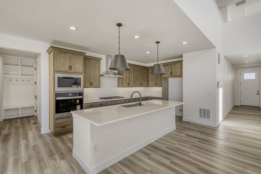 8734 San Diego - Kitchen