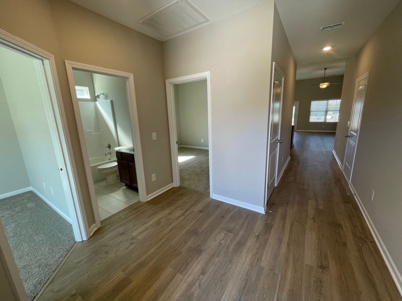 Spacious, unfurnished interior of a new home in Brandon Woods, Spring Hill (Image 10). Spacious, unfurnished interior of a new home in Brandon Woods, Spring Hill (Image 10).