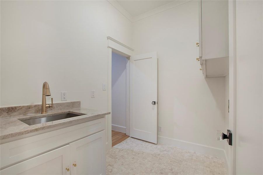 Furnished interior view inside a new home in , Dallas (Image 28). Furnished interior view inside a new home in , Dallas (Image 28).