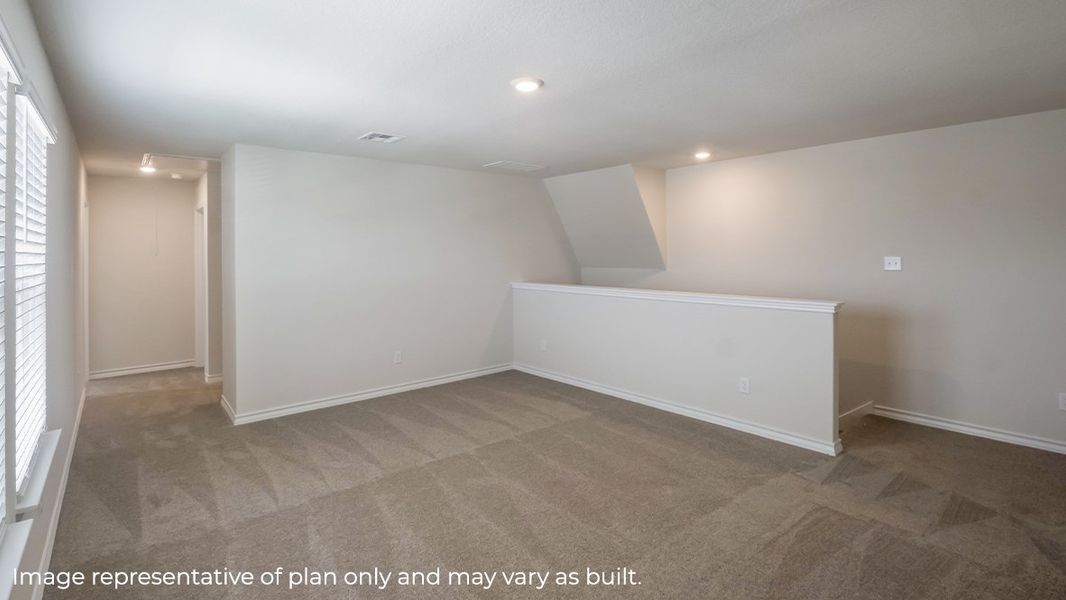 Spacious, unfurnished interior of a new home in Brookstone Creek, San Antonio (Image 18).