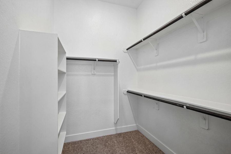 Spacious, unfurnished interior of a new home in Wood Leaf Reserve, Tomball (Image 14). Spacious, unfurnished interior of a new home in Wood Leaf Reserve, Tomball (Image 14).