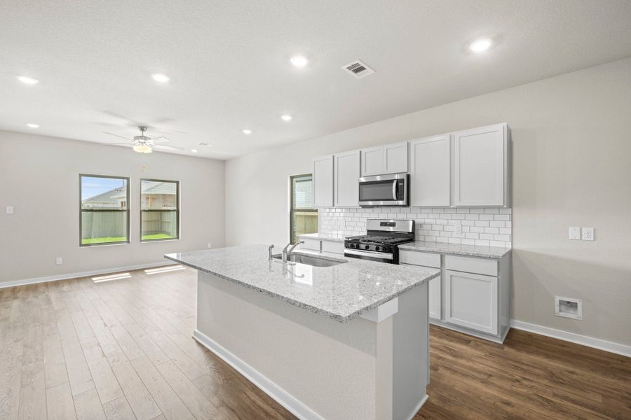 3br New Home in Angleton, TX. - Slide 9 3br New Home in Angleton, TX. - Slide 9