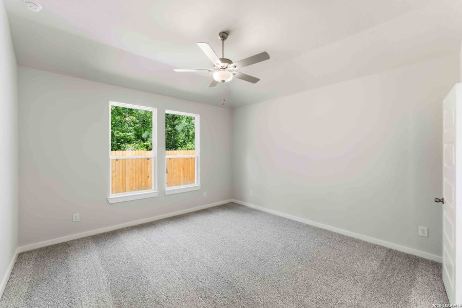 Spacious, unfurnished interior of a new home in Hickory Ridge, Elmendorf (Image 17).