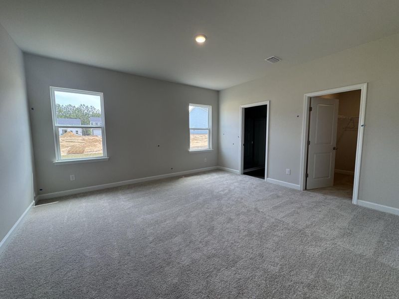 Spacious, unfurnished interior of a new home in Tea Farm, Ravenel (Image 20). Spacious, unfurnished interior of a new home in Tea Farm, Ravenel (Image 20).