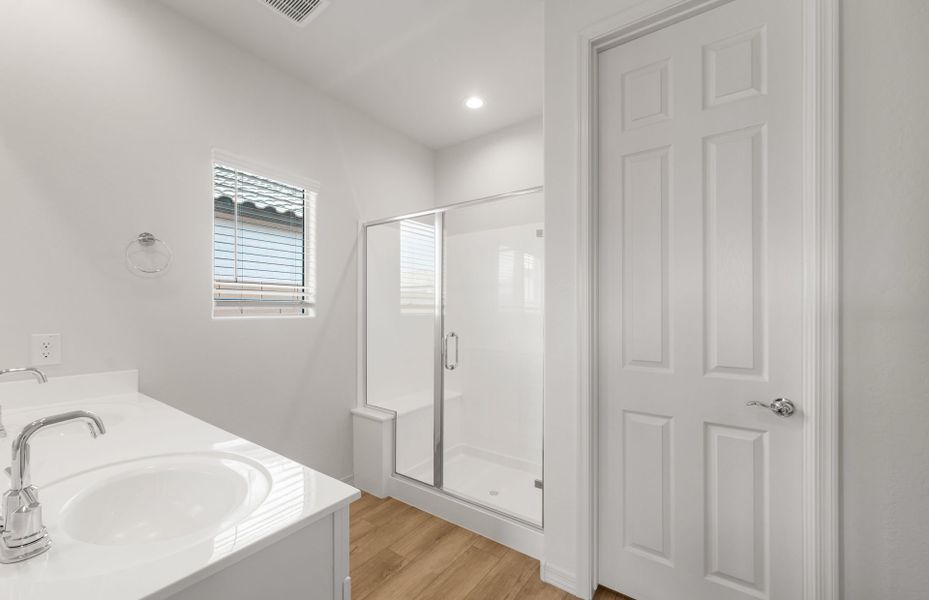 Furnished interior view inside a new home in Hayden Estates, Buckeye (Image 6). Furnished interior view inside a new home in Hayden Estates, Buckeye (Image 6).