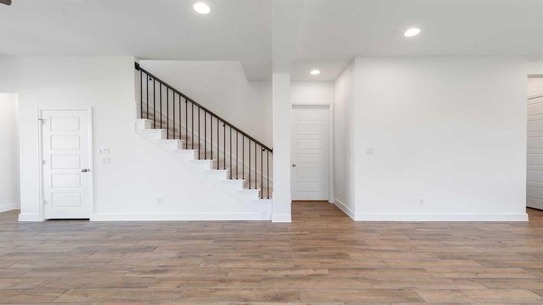 Spacious, unfurnished interior of a new home in Trinity Falls 45', McKinney (Image 17). Spacious, unfurnished interior of a new home in Trinity Falls 45', McKinney (Image 17).