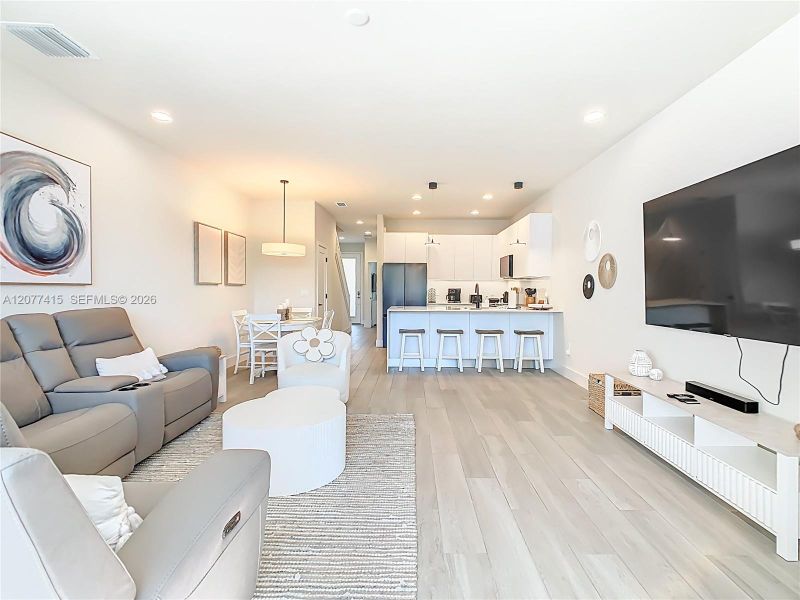 Furnished interior view inside a new home in , Clermont (Image 34).