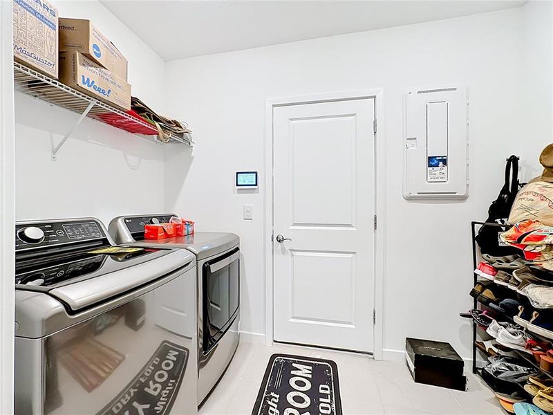 Furnished interior view inside a new home in Waterset, Apollo Beach (Image 12).