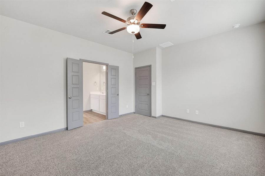 Spacious, unfurnished interior of a new home in Grand Magnolia, Magnolia (Image 27). Spacious, unfurnished interior of a new home in Grand Magnolia, Magnolia (Image 27).