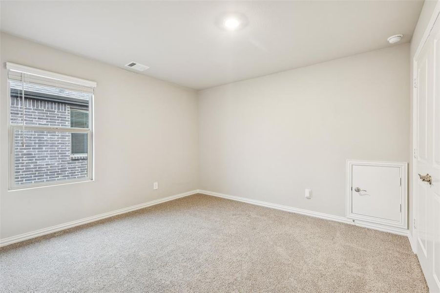 Spacious, unfurnished interior of a new home in Wolf Creek Farms - Signature Series, Melissa (Image 21).