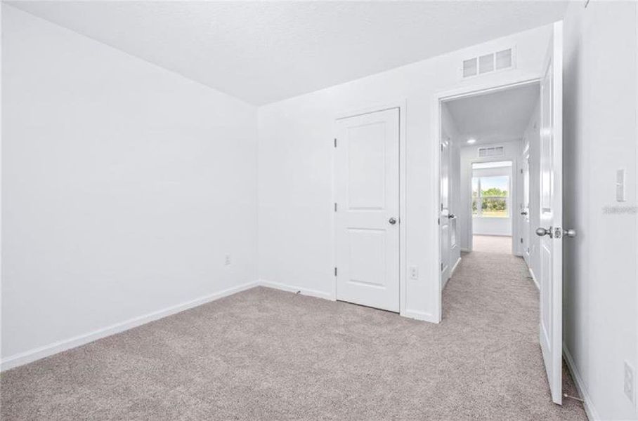 Spacious, unfurnished interior of a new home in , Davenport (Image 11).