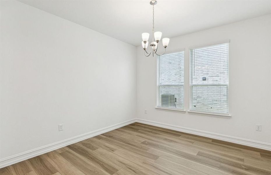 Spacious dining area Spacious dining area