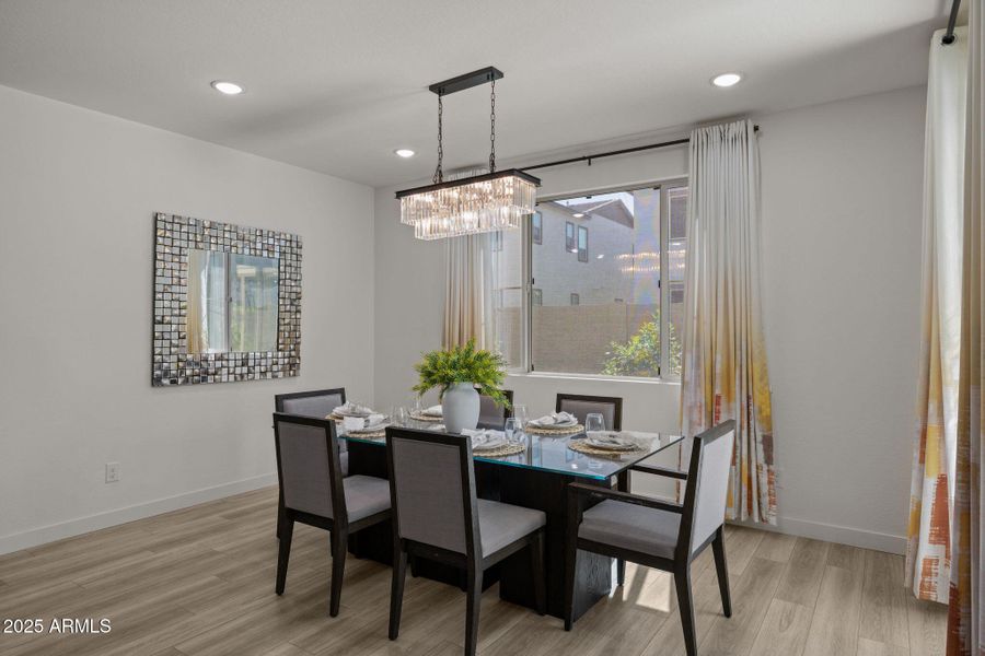 Dining Area Dining Area