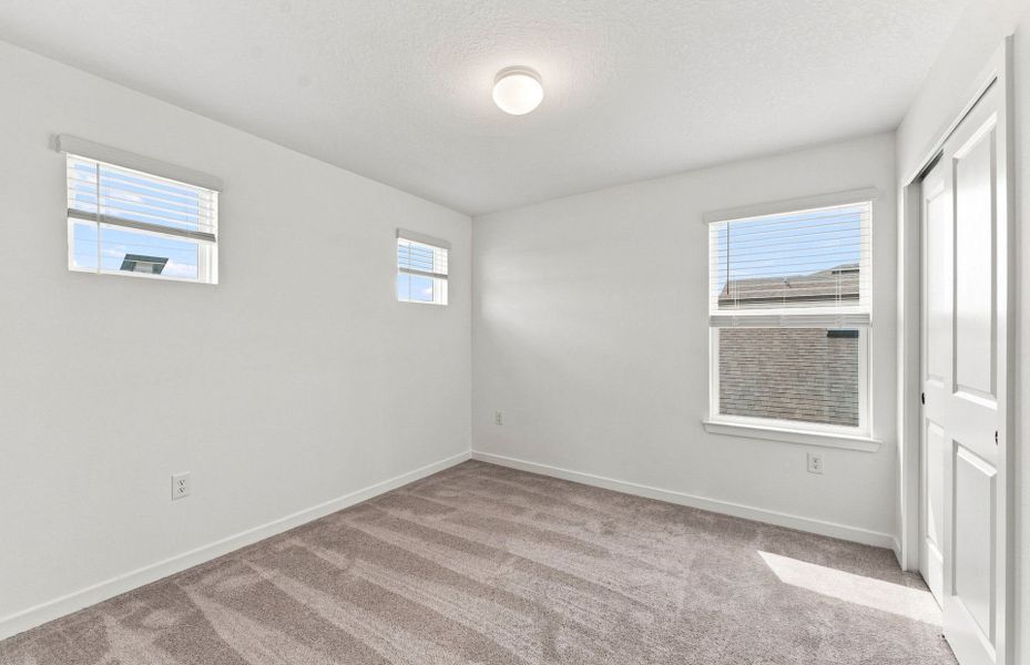 Spacious, unfurnished interior of a new home in Twisted Oaks, Wildwood (Image 22).