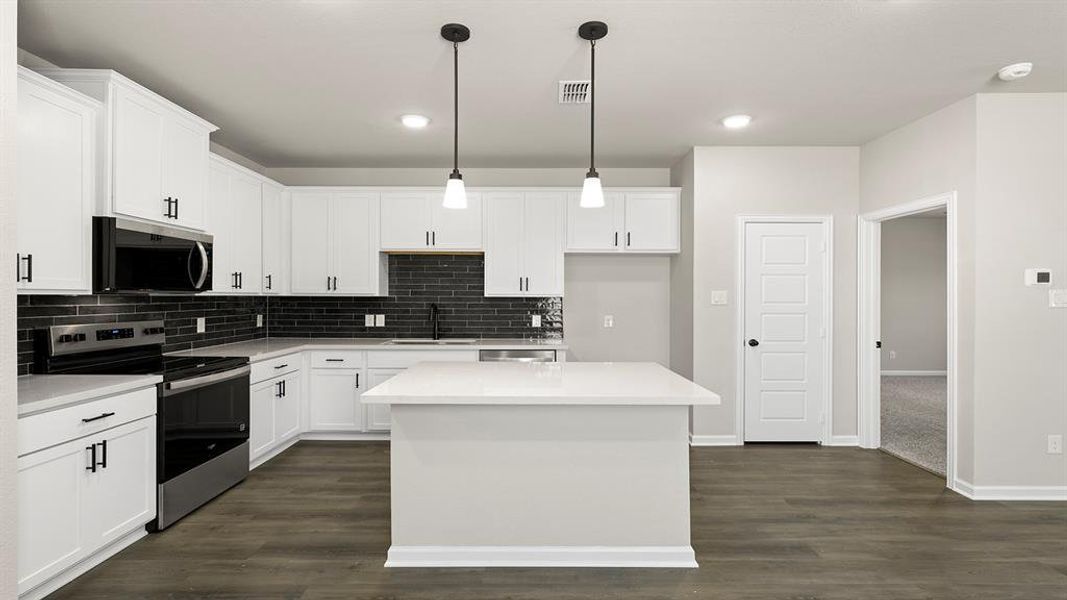 07. 2918 Plum Creek - Kitchen 07. 2918 Plum Creek - Kitchen