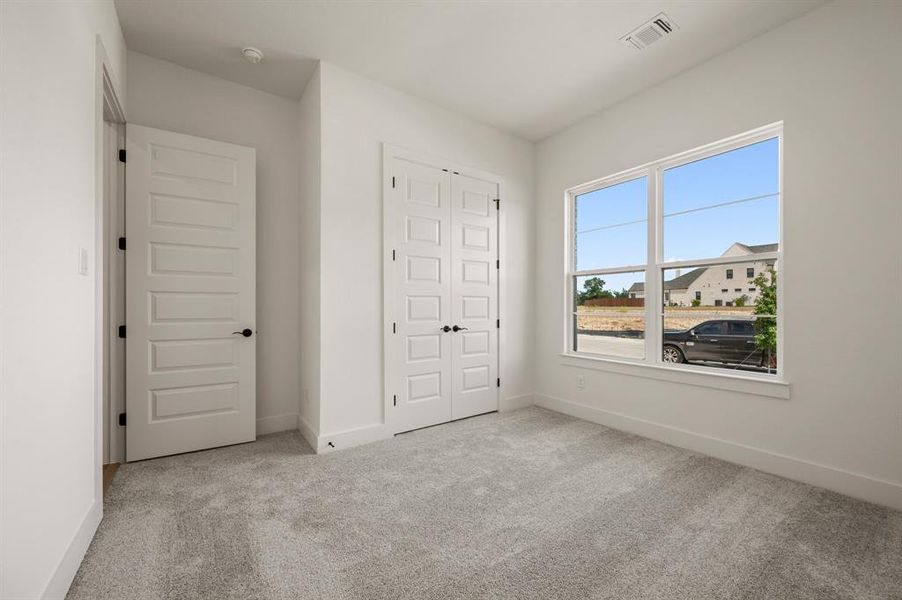 Spacious, unfurnished interior of a new home in Parks of Aledo, Aledo (Image 13). Spacious, unfurnished interior of a new home in Parks of Aledo, Aledo (Image 13).