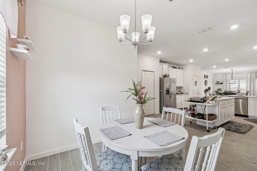Furnished interior view inside a new home in Amelia Walk, Fernandina Beach (Image 31).