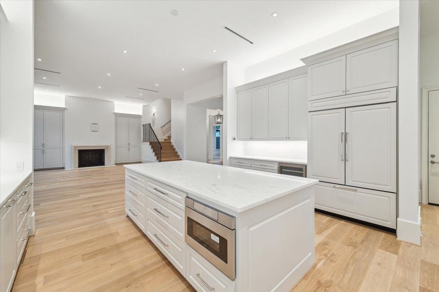 [Kitchen]Note microwave in center island.