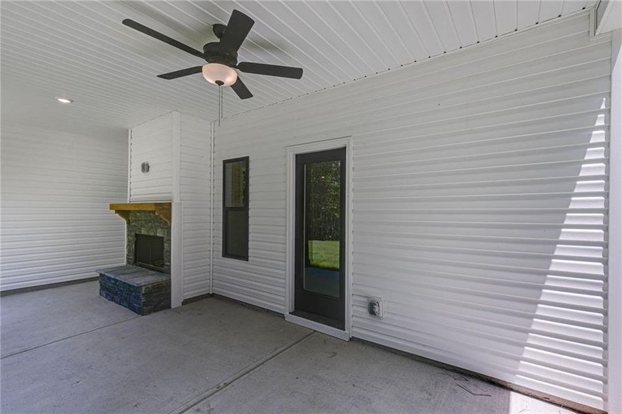 Exterior details and patio area of a home in , Cedartown (Image 2).