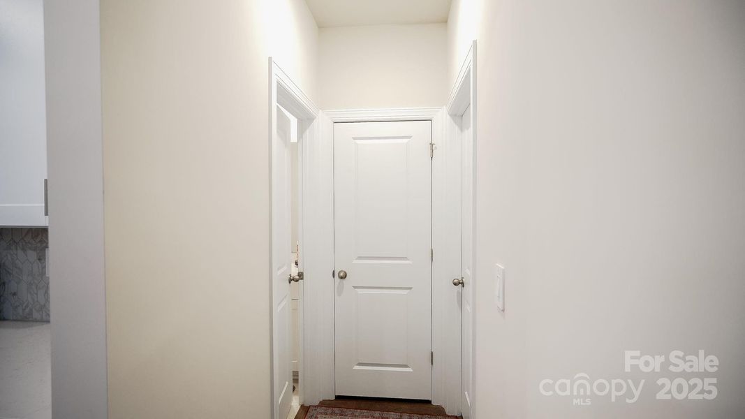 Spacious, unfurnished interior of a new home in , York (Image 24).