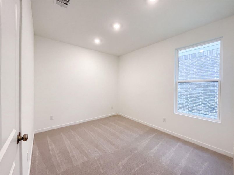 Spacious, unfurnished interior of a new home in Binford Creek, Waller (Image 12). Spacious, unfurnished interior of a new home in Binford Creek, Waller (Image 12).