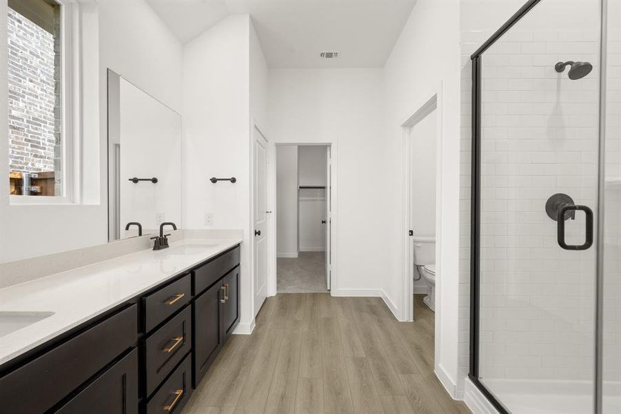 680 Tyronza- Primary Suite-3